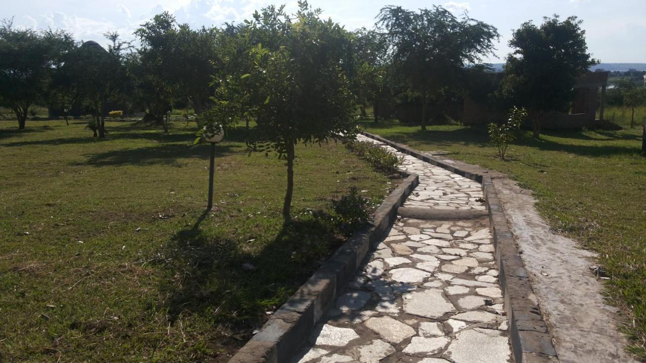 Parkside Safari Lodge Pakwach المظهر الخارجي الصورة