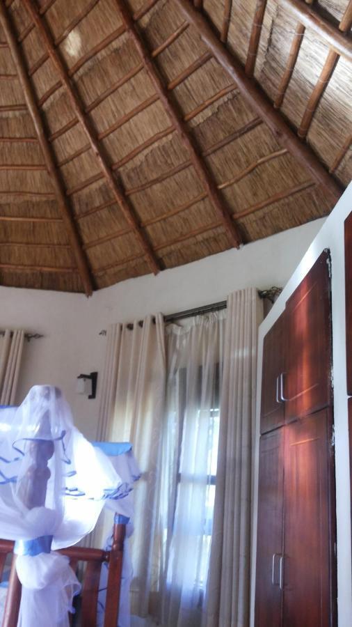 Parkside Safari Lodge Pakwach المظهر الخارجي الصورة